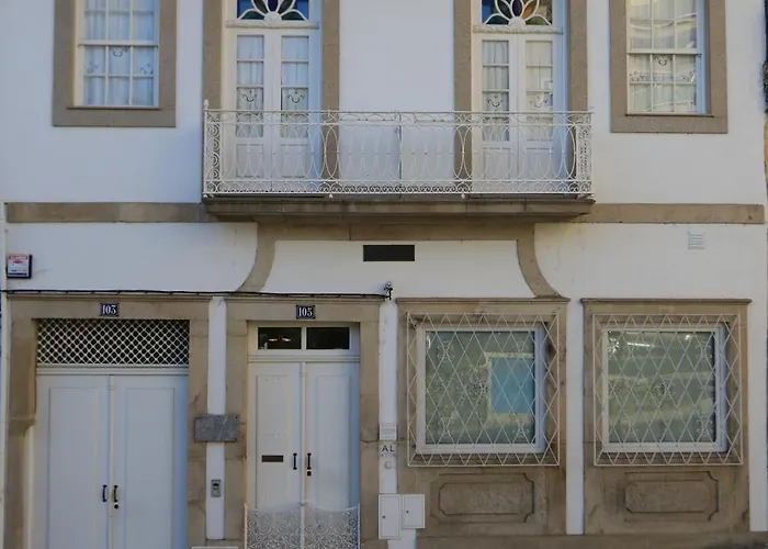 Regua Pine House